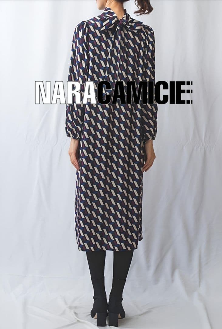 【新品タグ付25300円】ナラカミーチェ♦完売✨幾何柄2WAYワンピース