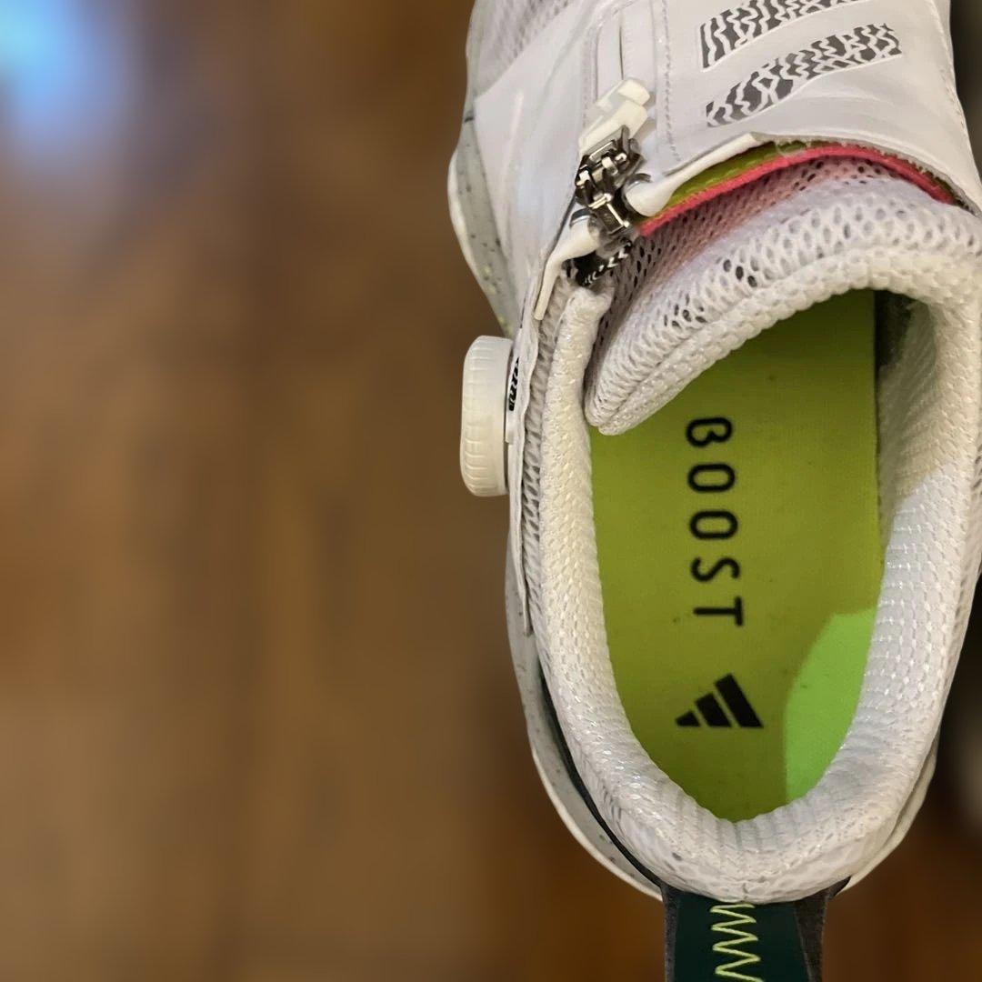 お値下げ中　美品　adidas BOOST ゴルフシューズ 女性用 ホワイト