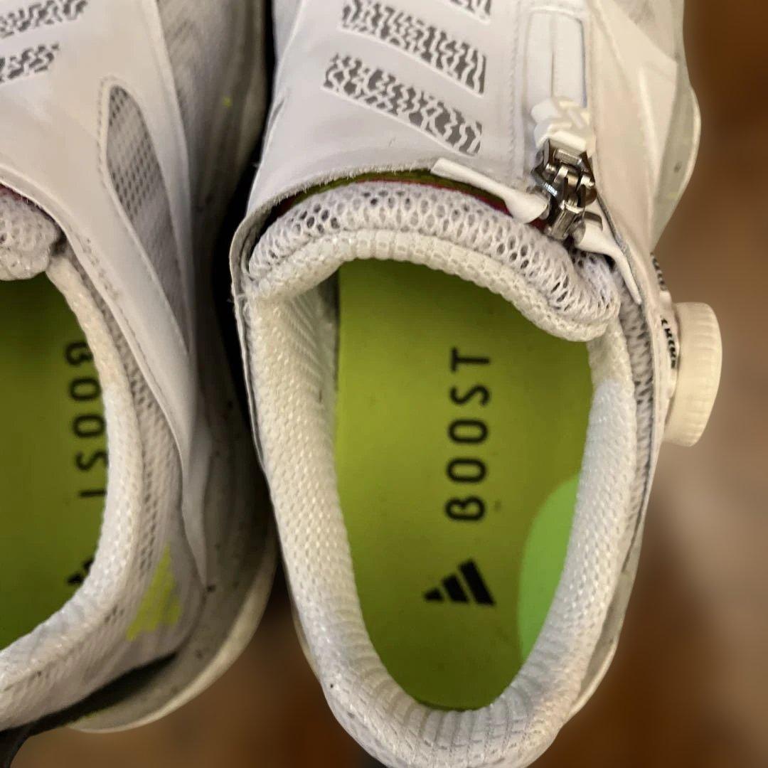 お値下げ中　美品　adidas BOOST ゴルフシューズ 女性用 ホワイト