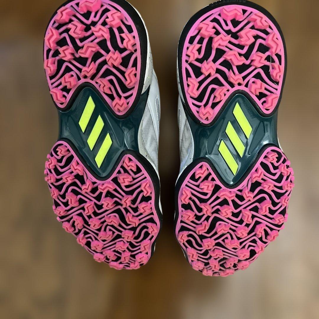 お値下げ中　美品　adidas BOOST ゴルフシューズ 女性用 ホワイト