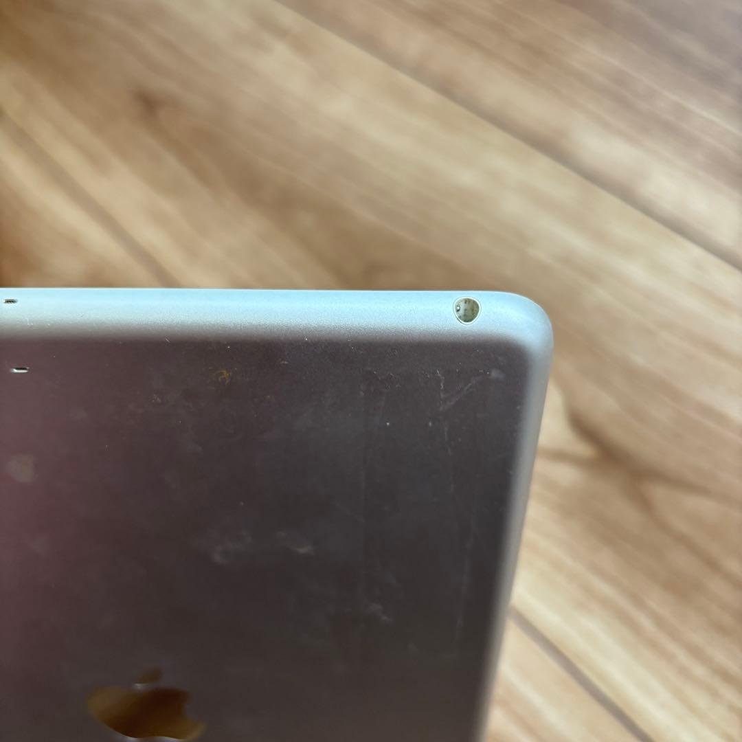 Apple iPad シルバー 本体