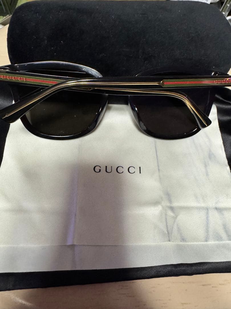GUCCI GG0851sk サングラス　ブラック