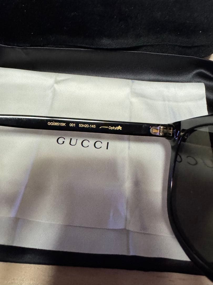 GUCCI GG0851sk サングラス　ブラック