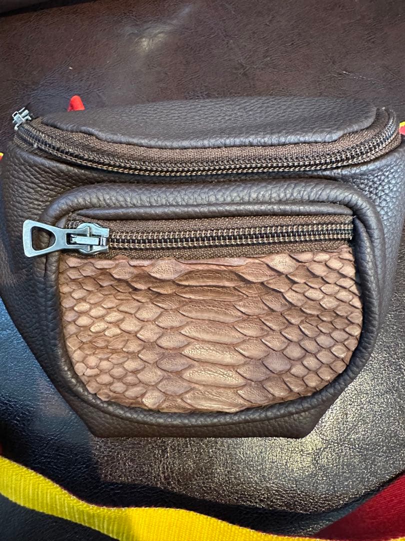 バッグ ITTI BODY POUCH-S.PYTHON