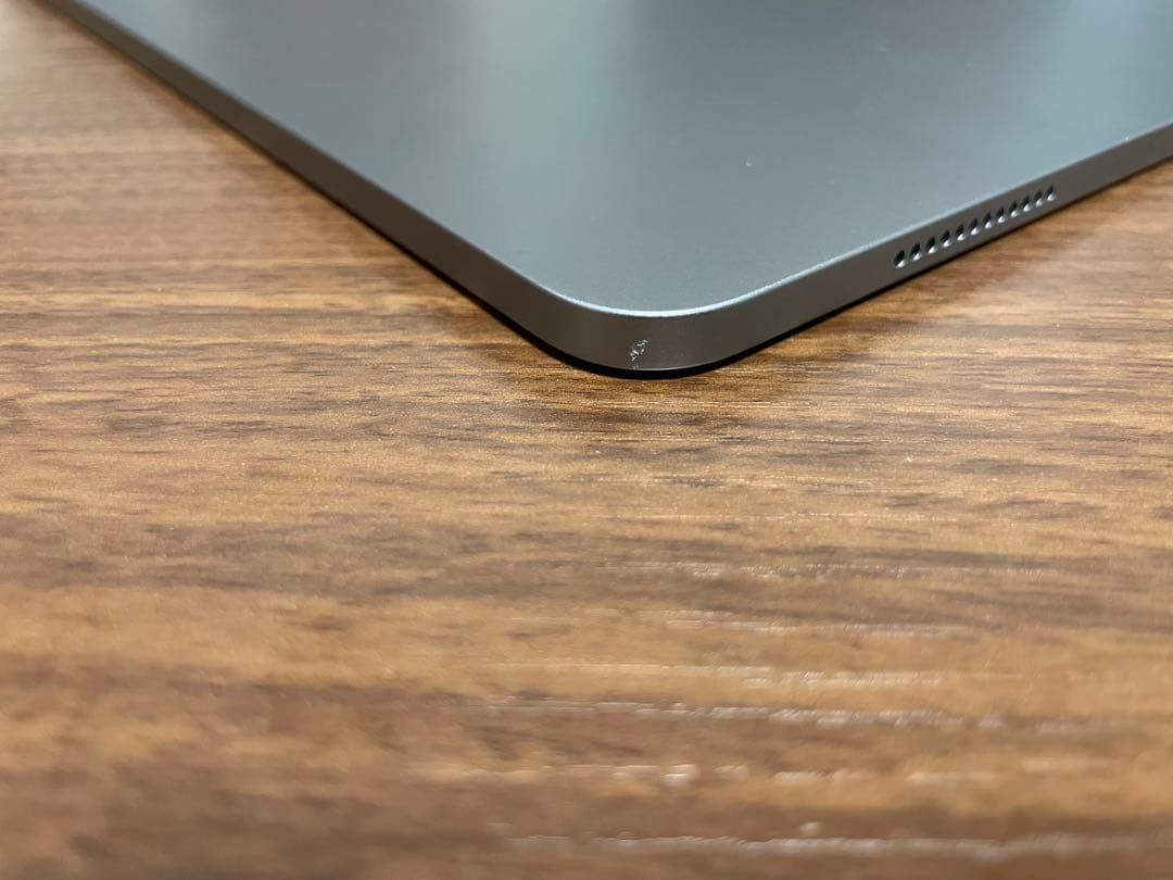13インチ iPad Air 第6世代256GB Wi-Fiモデル スペースグ…
