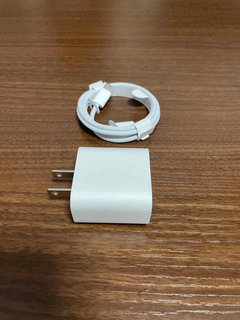 13インチ iPad Air 第6世代256GB Wi-Fiモデル スペースグ…