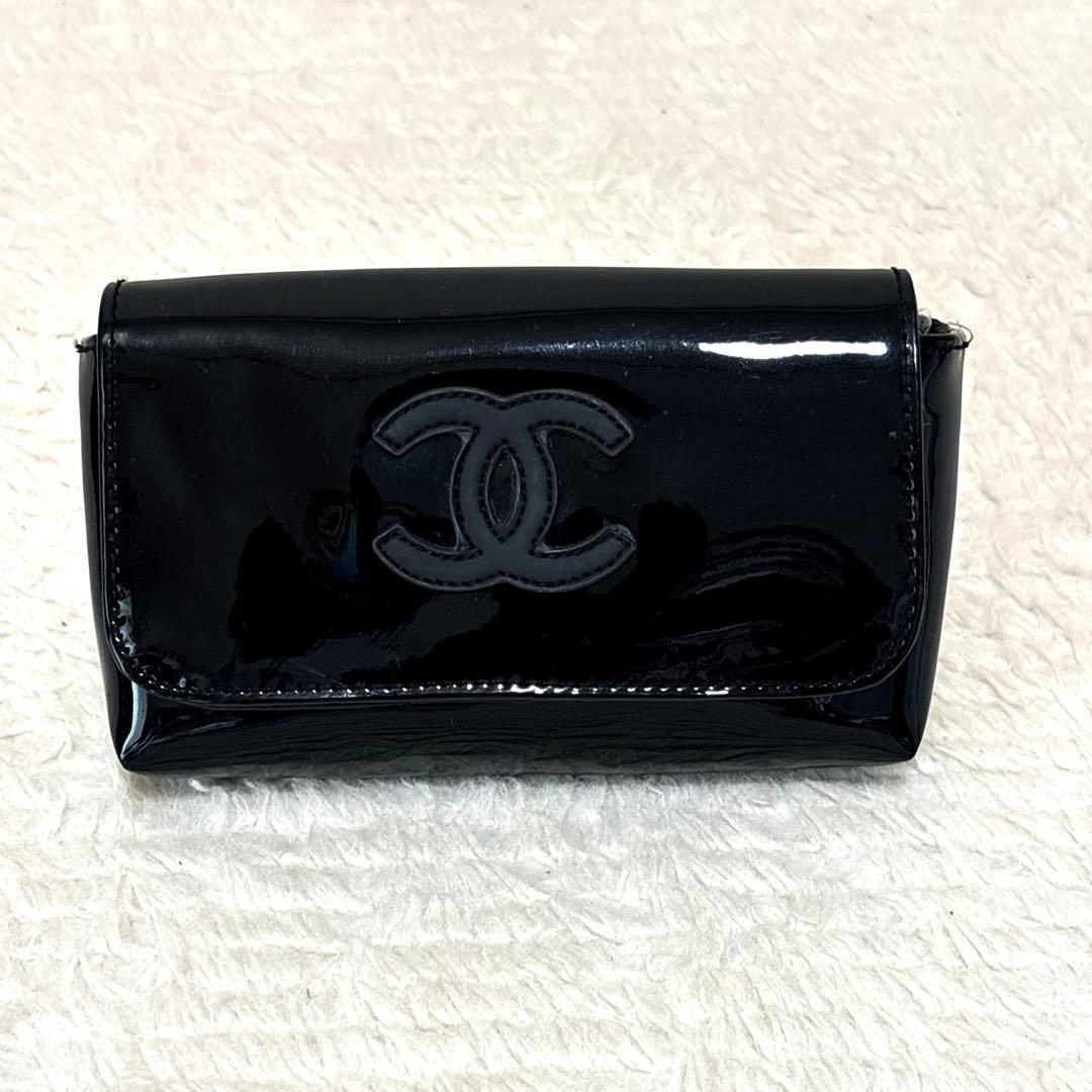 CHANEL シャネル　ウエストポーチ　エナメル　ノベルティ　ボディバッグ
