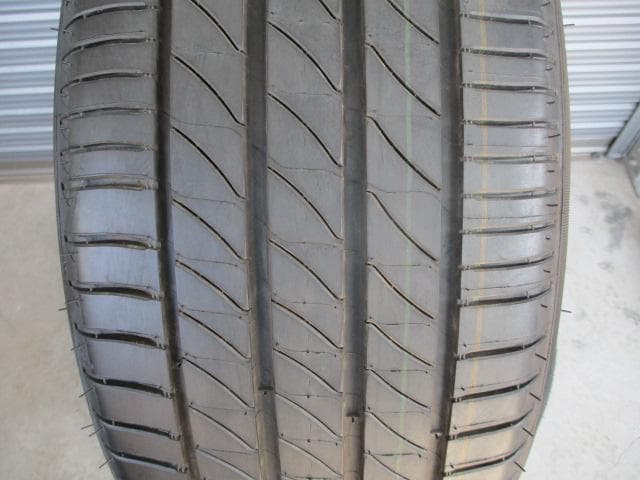 9.5分山　ミシュラン　235/45R18　4本セット