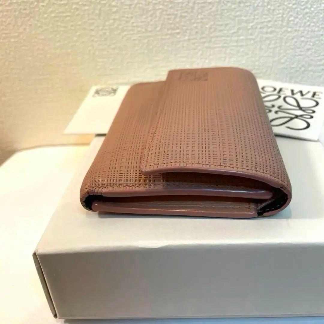 LOEWE ピンクベージュ　三つ折り財布