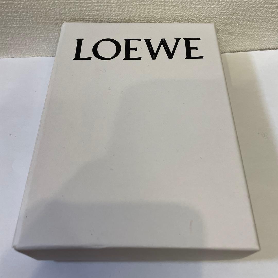LOEWE ピンクベージュ　三つ折り財布