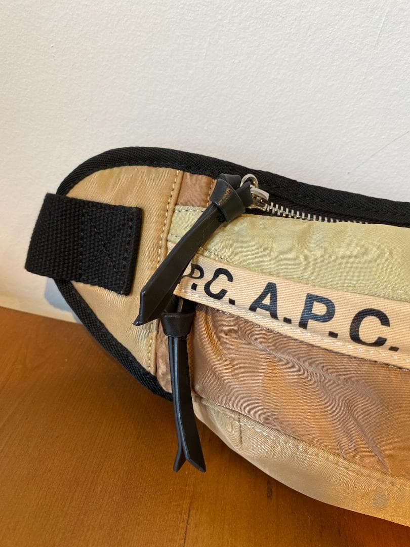 【新品・未使用】 A.P.C.｜ボディーバッグ｜BANANE REPEAT