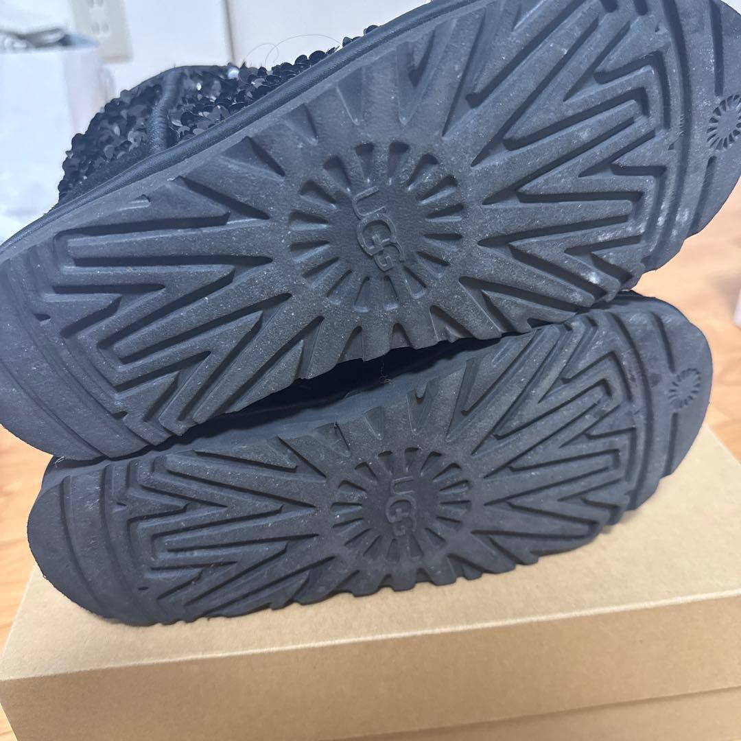 【レア】UGG スパンコール ブラックムートンブーツ