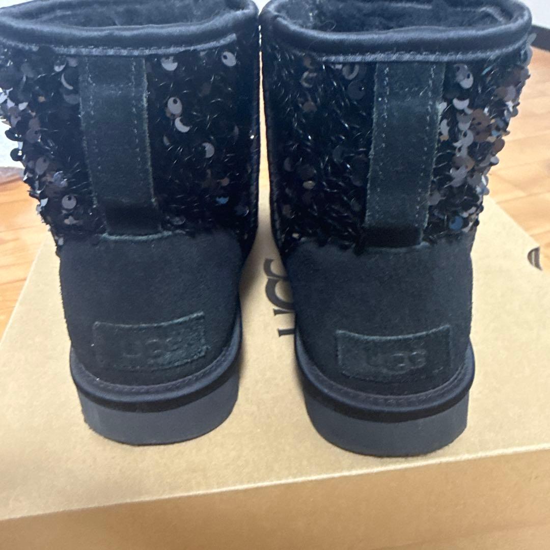 【レア】UGG スパンコール ブラックムートンブーツ