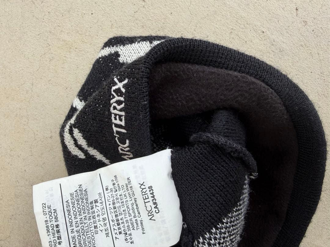 arc'teryx ビーニー 黒