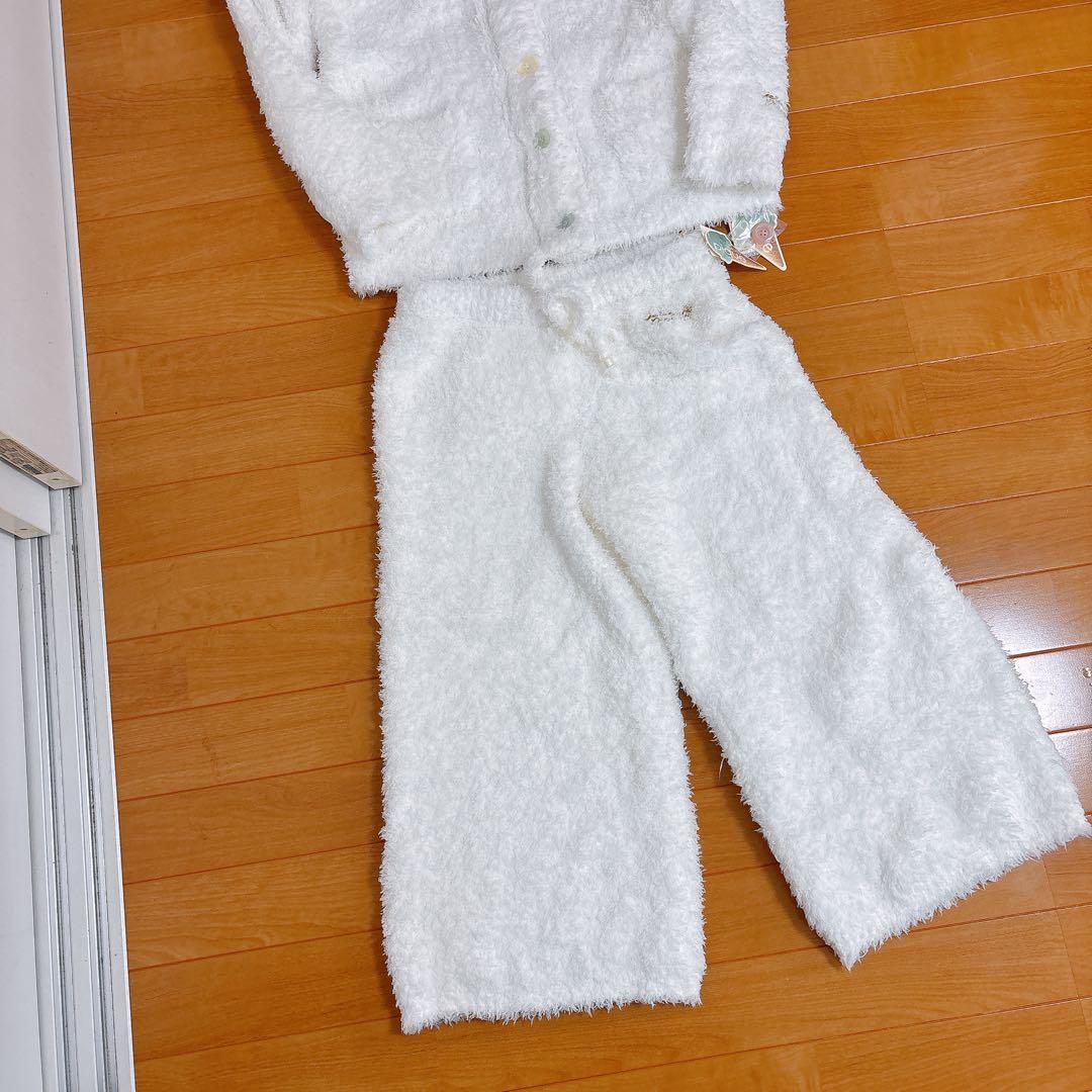 【新品】gelato qique ホワイト フワフワ ルームウェアセット