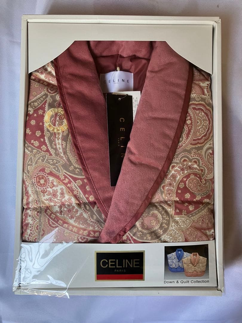 未使用 セリーヌ CELINE 羽毛 肩当て ダウンベスト