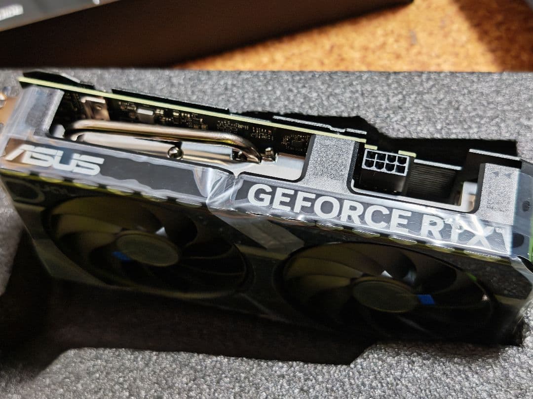 美品 ASUS RTX 4060 Ti 8GB 使用4ヶ月