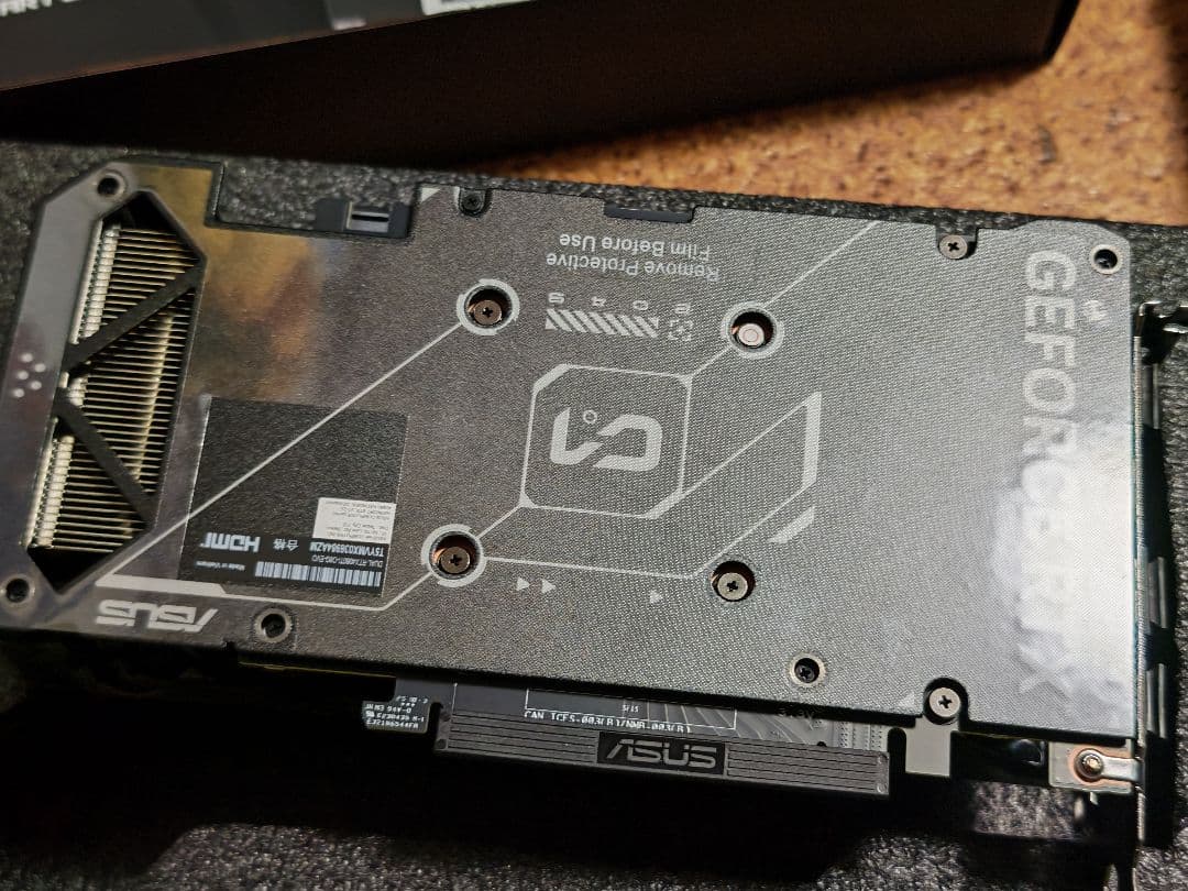 美品 ASUS RTX 4060 Ti 8GB 使用4ヶ月
