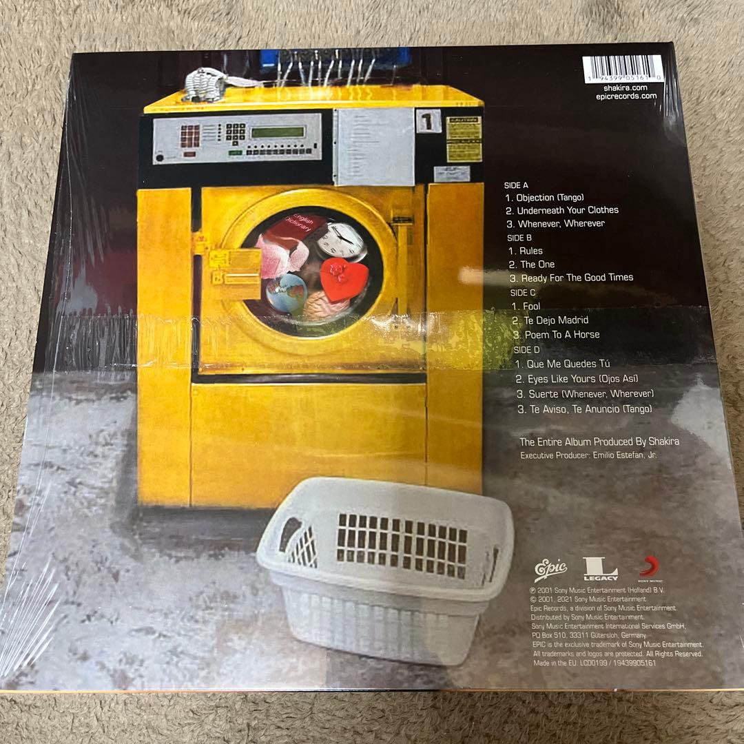 Shakira – Laundry Service