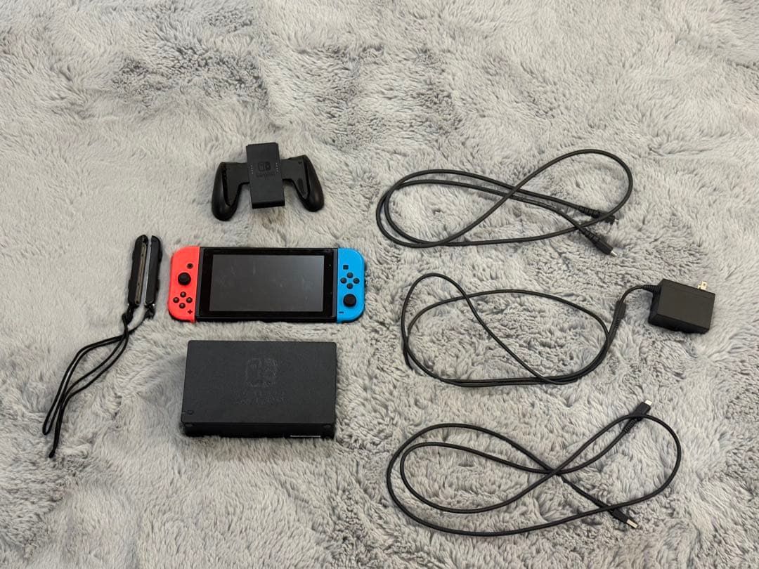 Nintendo Switch 本体 赤/青 充実付属品