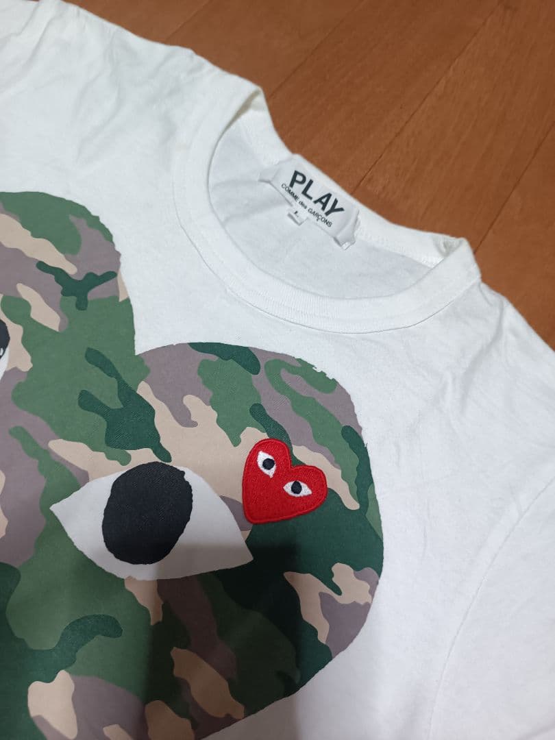 PLAY 迷彩ハート Tシャツ