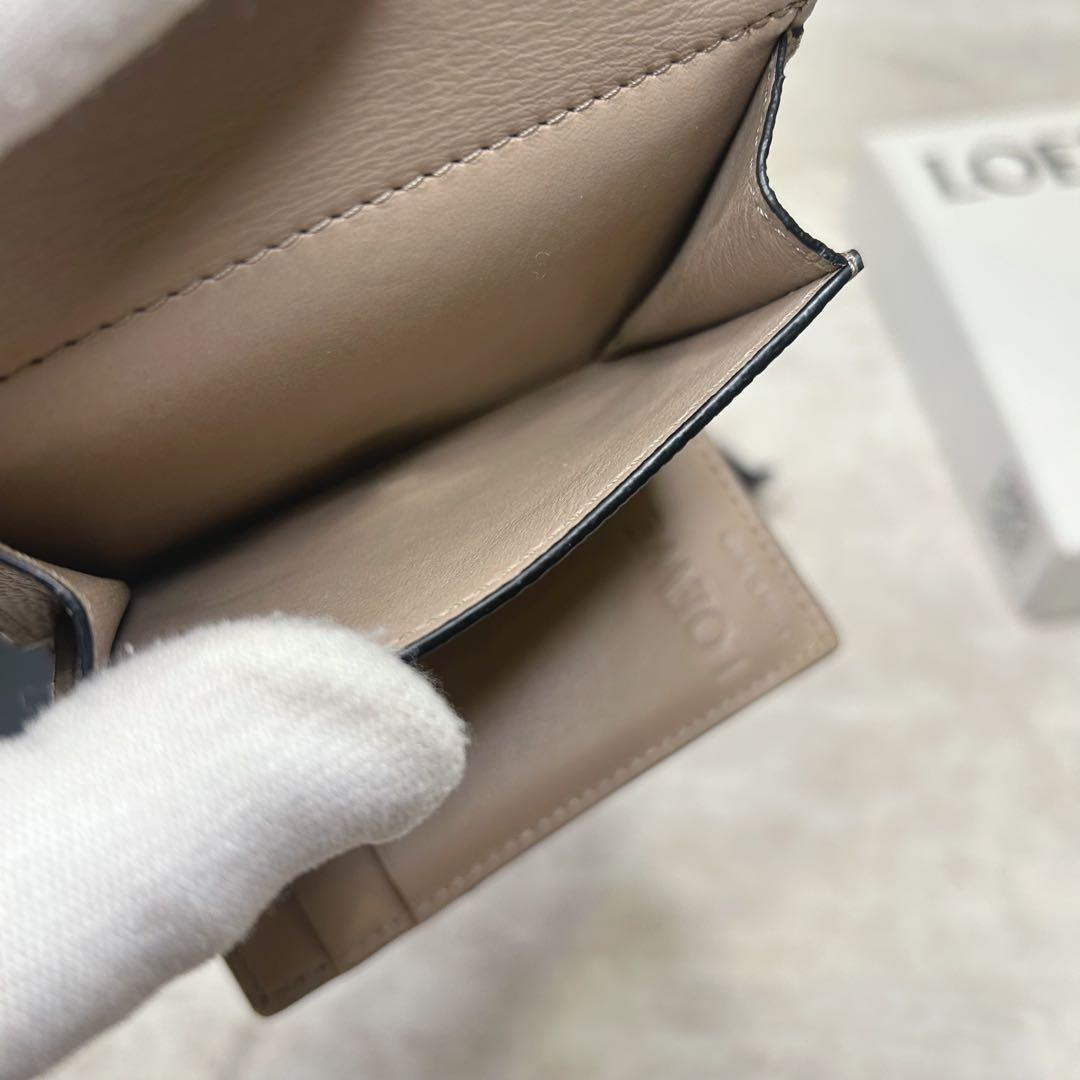 極美品✨ LOEWE ロエベ トライフォールド 三つ折り財布 サンド 箱 袋付き