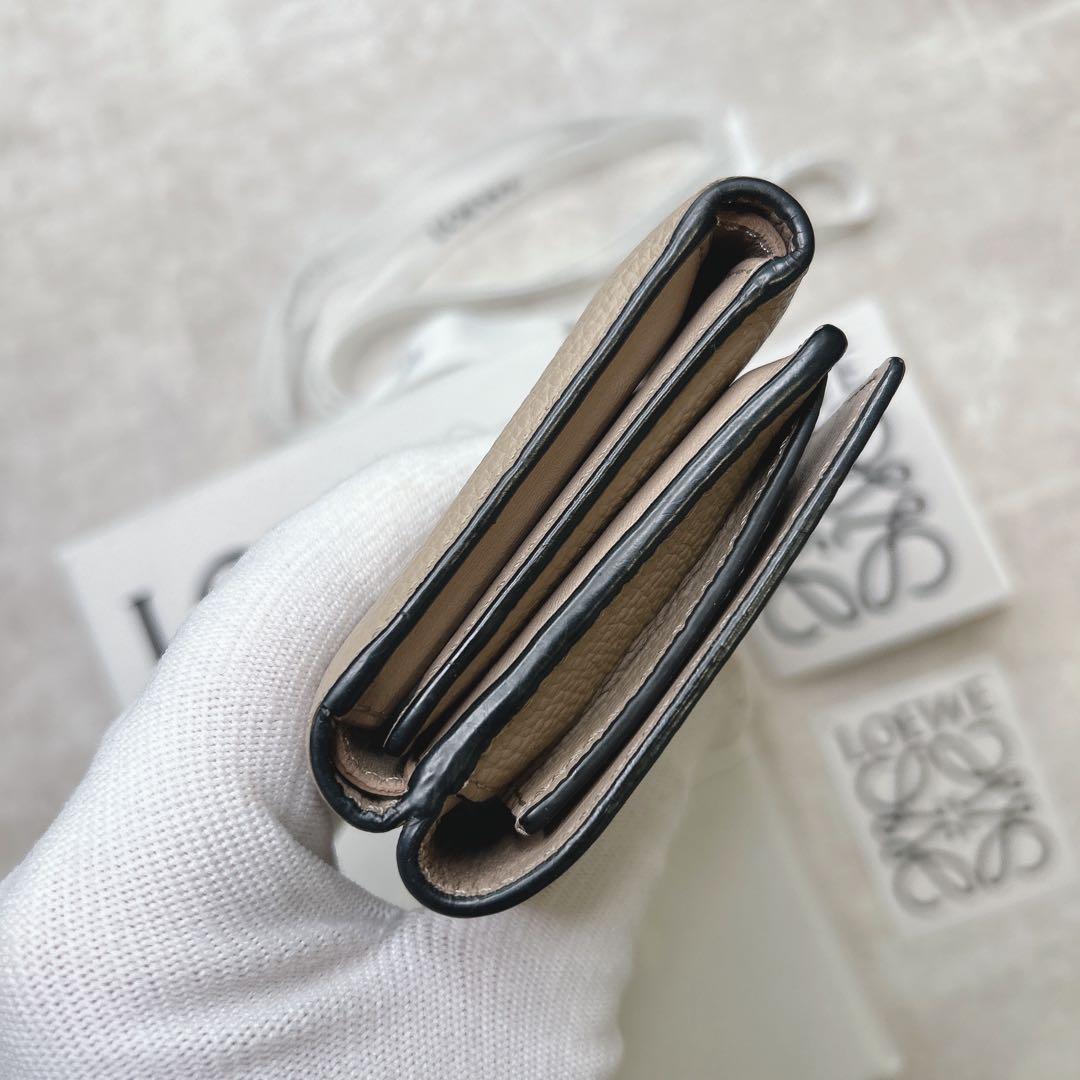 極美品✨ LOEWE ロエベ トライフォールド 三つ折り財布 サンド 箱 袋付き