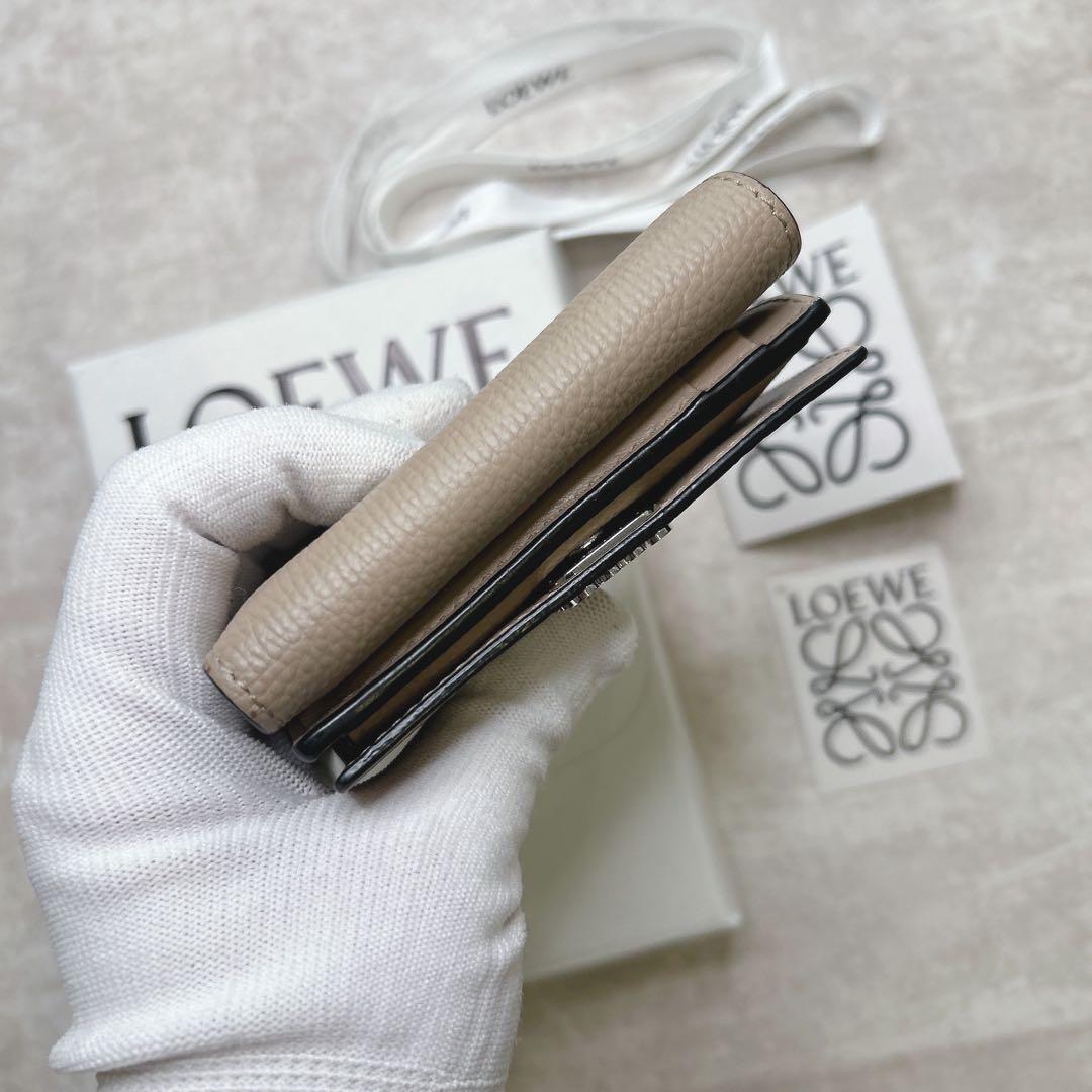 極美品✨ LOEWE ロエベ トライフォールド 三つ折り財布 サンド 箱 袋付き