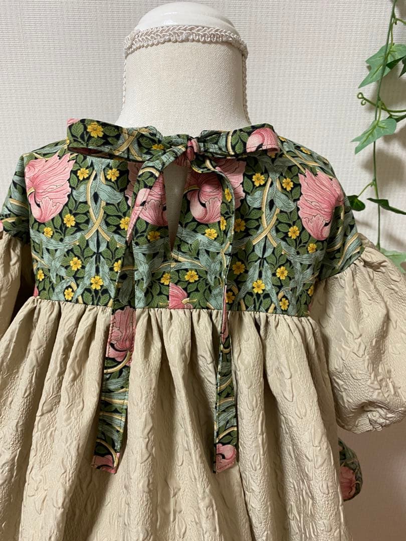 ハンドメイド　ふっくら袖ワンピース　90㎝