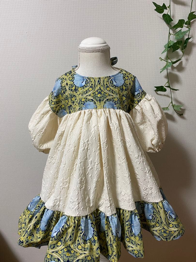 ハンドメイド　ふっくら袖ワンピース　90㎝