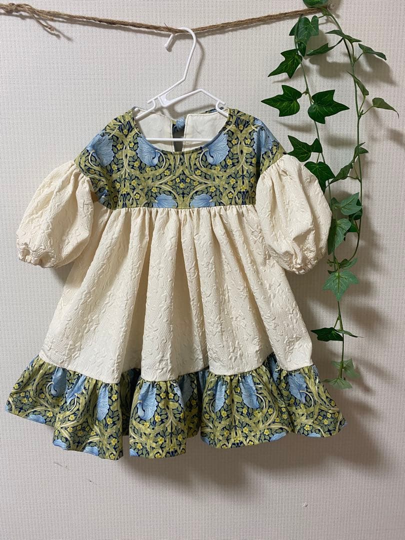 ハンドメイド　ふっくら袖ワンピース　90㎝