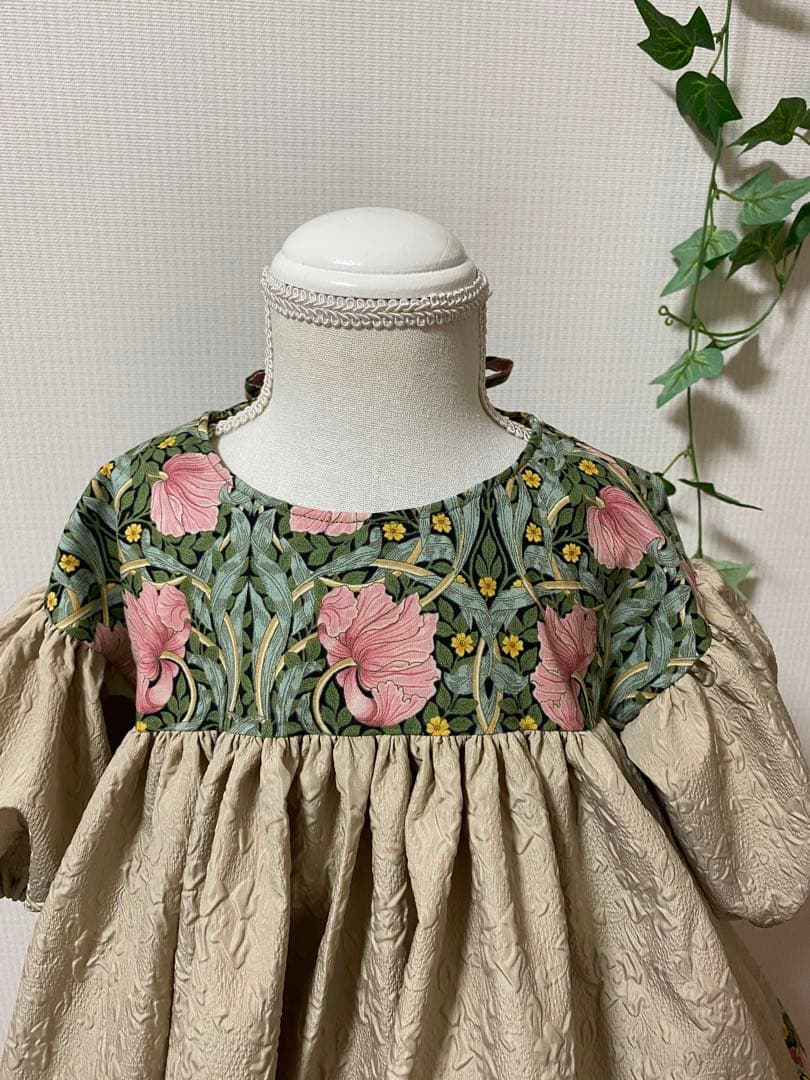 ハンドメイド　ふっくら袖ワンピース　90㎝