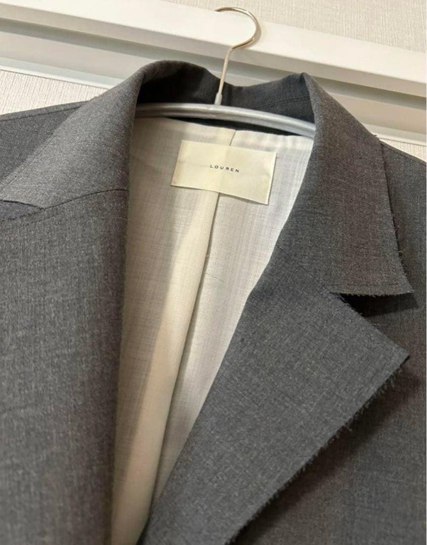 【美品】Louren cutoff tailored jacket
