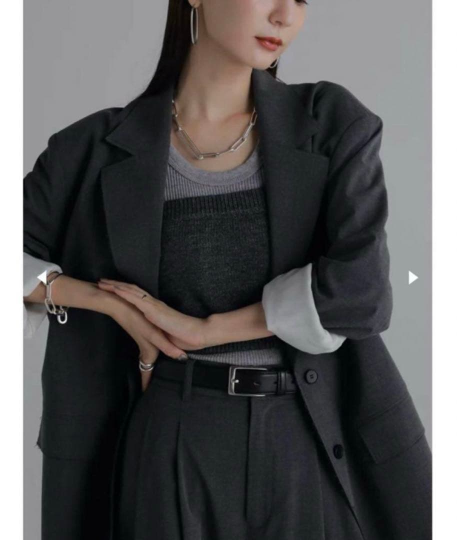 【美品】Louren cutoff tailored jacket