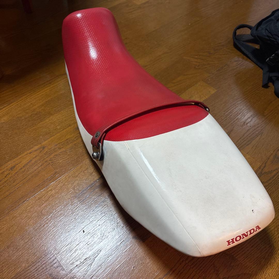 HONDA FTR223 純正シート