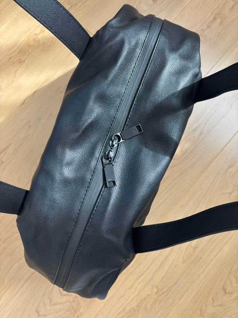 【超美品】ZARA 合成皮革ボストンバッグ 黒 大容量