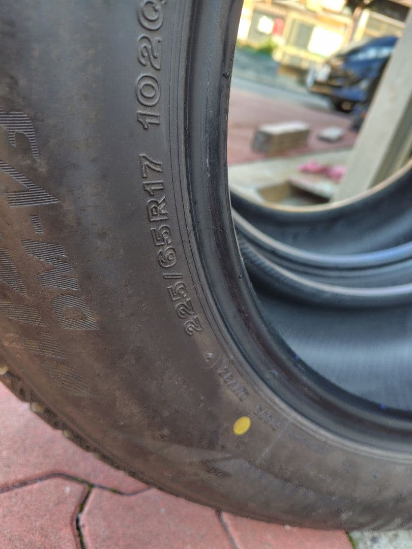 ブリヂストン DM-V3 スタッドレスタイヤ 215/65R17２本セット