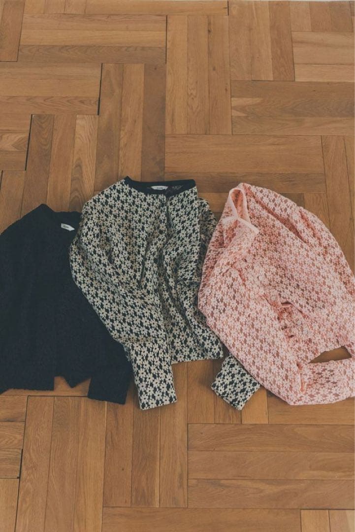 トップス CLANE 3D FLOWER LACE CARDIGAN