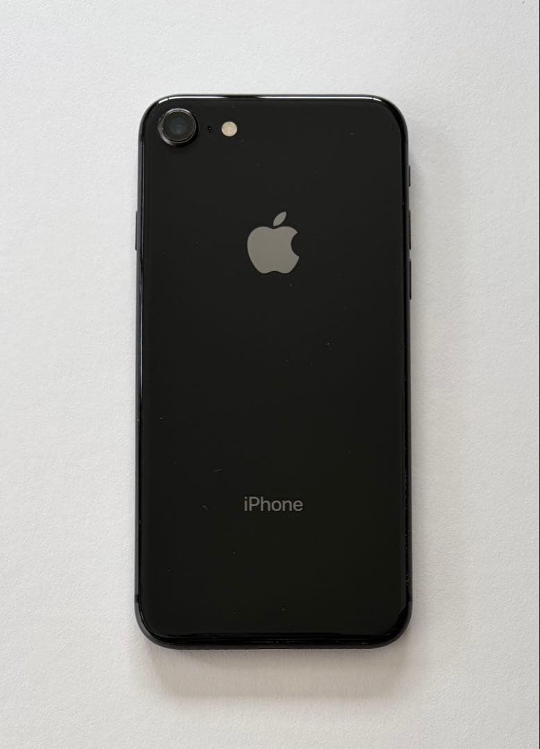 Apple iPhone 8 スペースグレイ