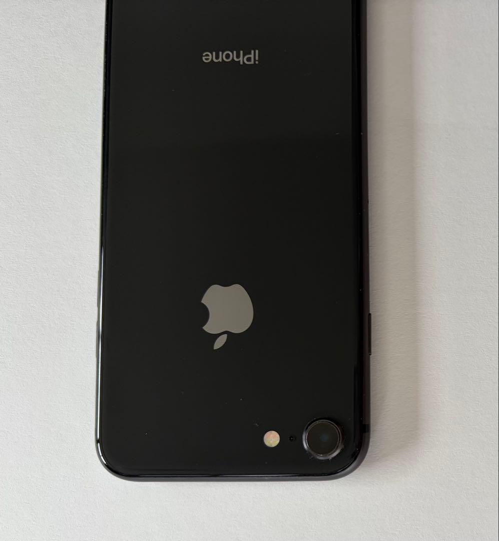 Apple iPhone 8 スペースグレイ