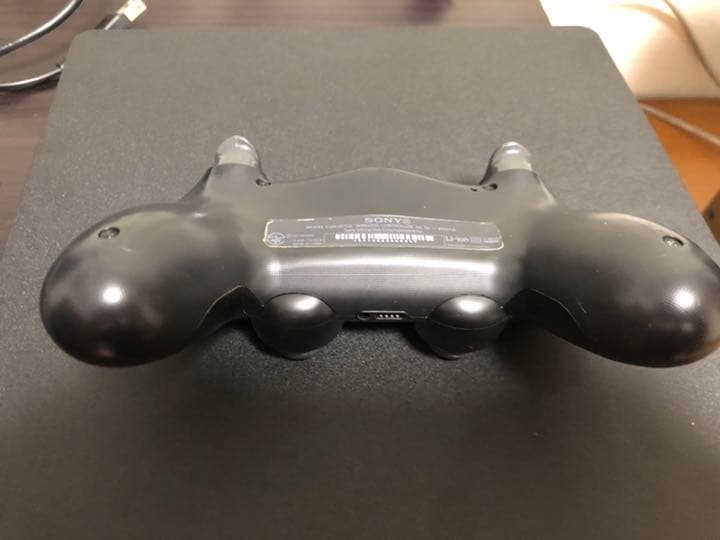PS4 本体 付属品完備 プレステ4 cuh-2200A BLACK