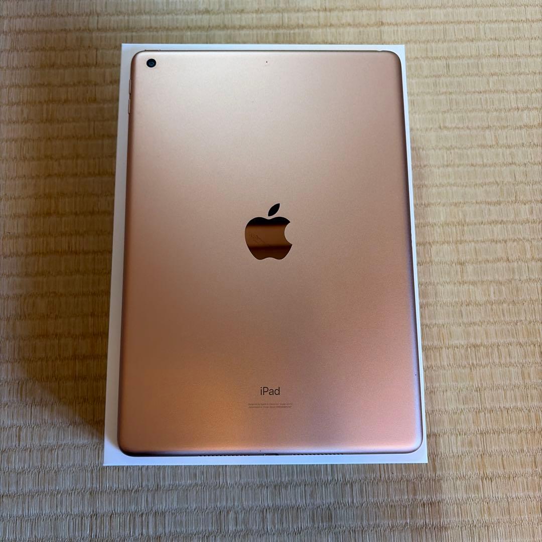 Apple iPad 8世代　10.2インチ　ローズゴールド