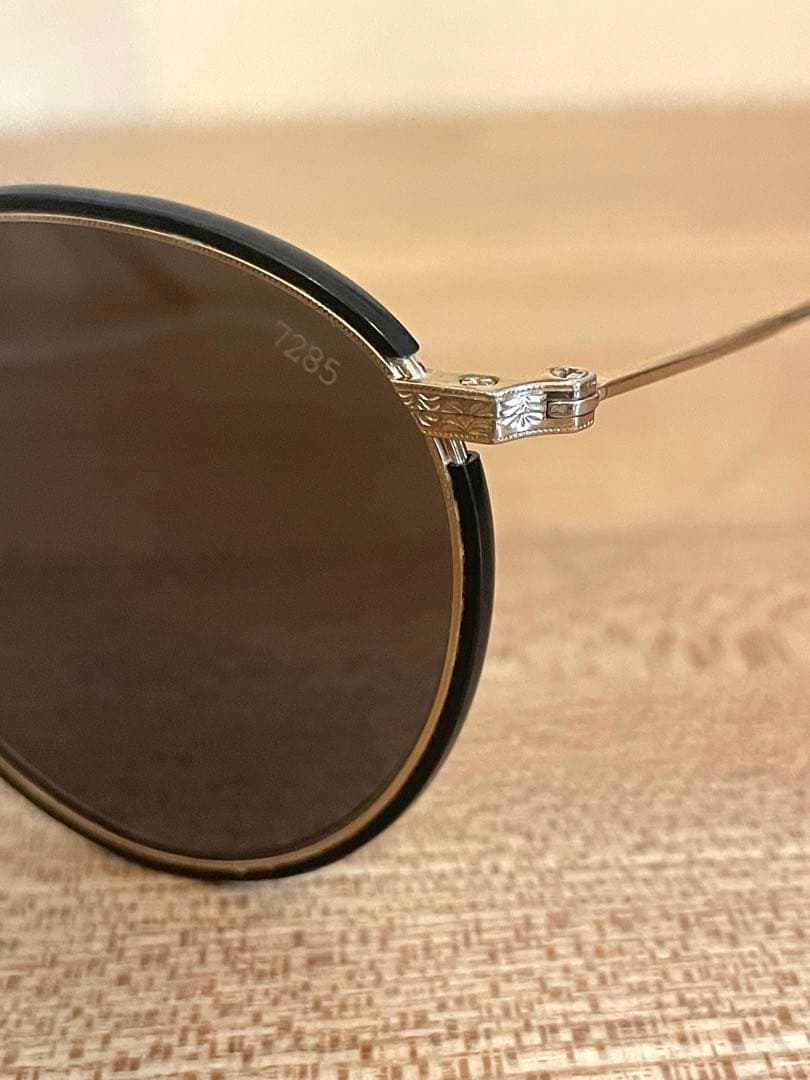 美品　EYEVAN 7285 BLACK×GOLD