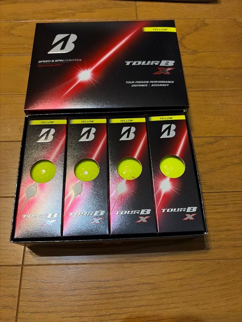 2026年モデルBridgestone TOUR B X ゴルフボール 2ダース