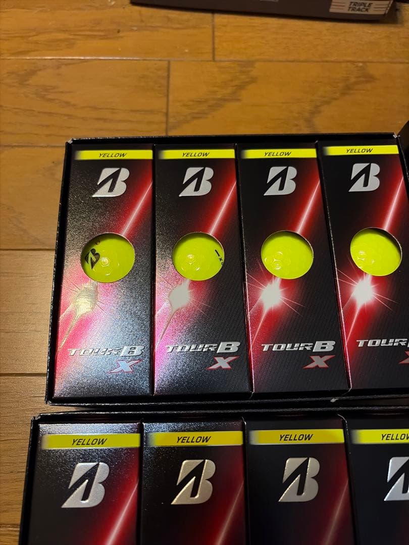 2026年モデルBridgestone TOUR B X ゴルフボール 2ダース