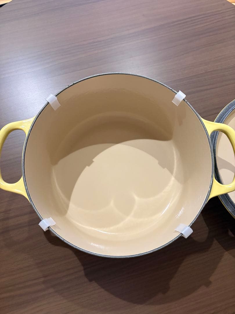 Le Creuset シグニチャーココットロンド 新品