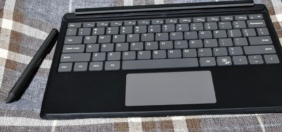 CHUWI 12.96インチWindowsタブレット　Hi10 Max N150