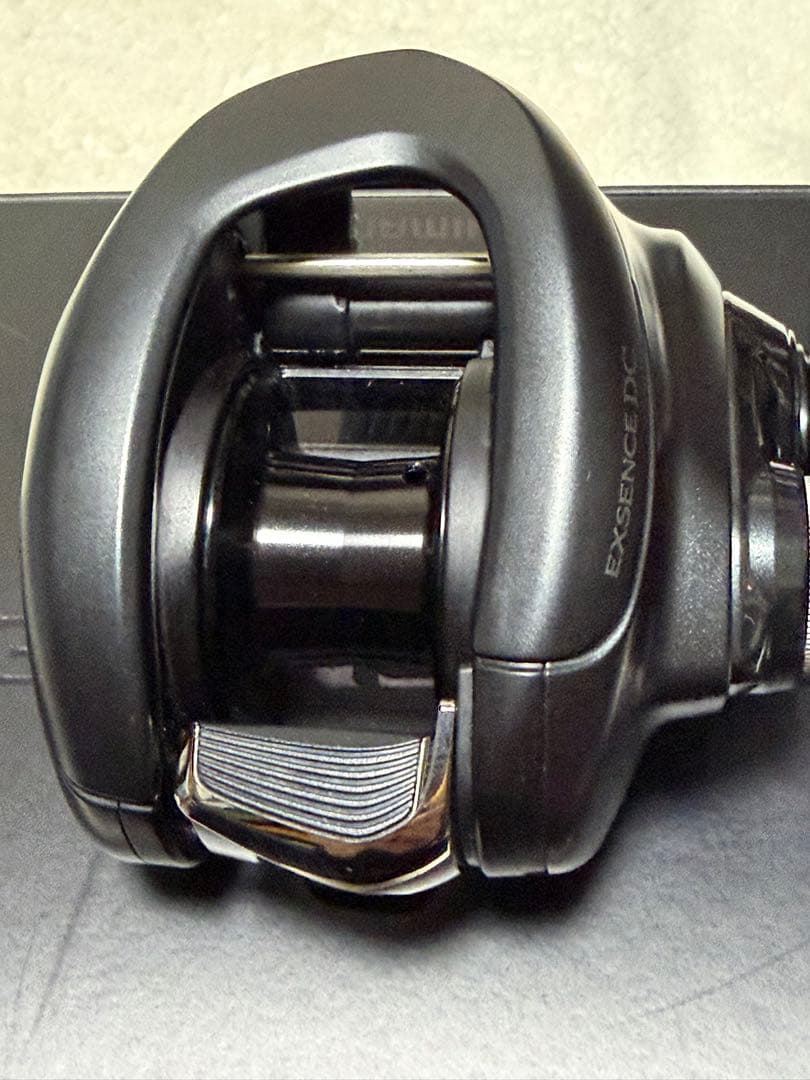 シマノ　22エクスセンスDC XG 右ハンドル