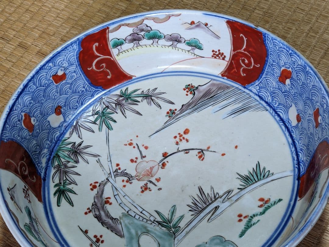 ♦古伊万里 明治時代 染付色絵 青海波 竹梅文様 上手八寸鉢 古美術品 骨董品