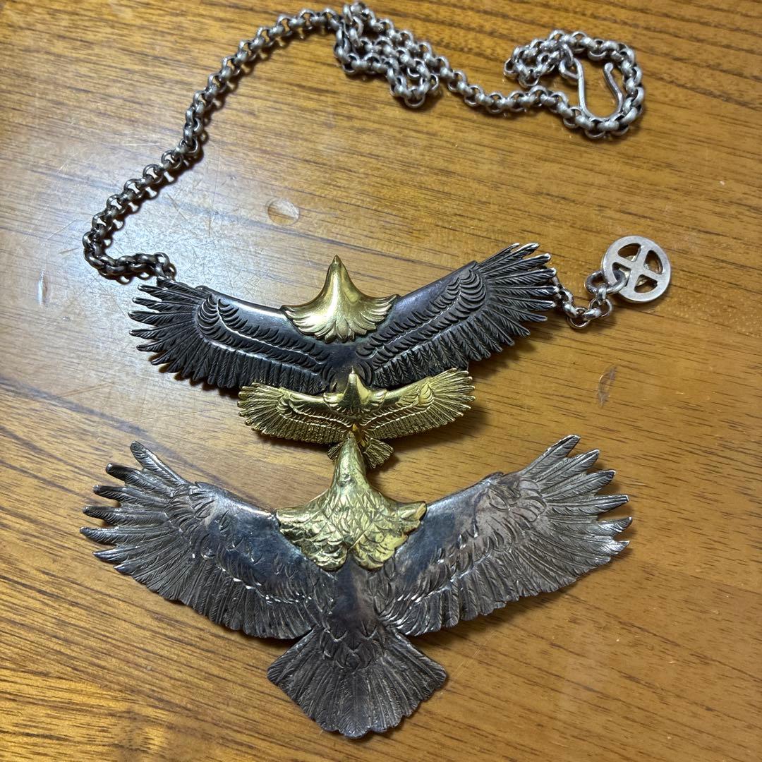 インディアンジュエリー.大 イーグルー「空王」、頭18k(大).目ルビー 手彫り